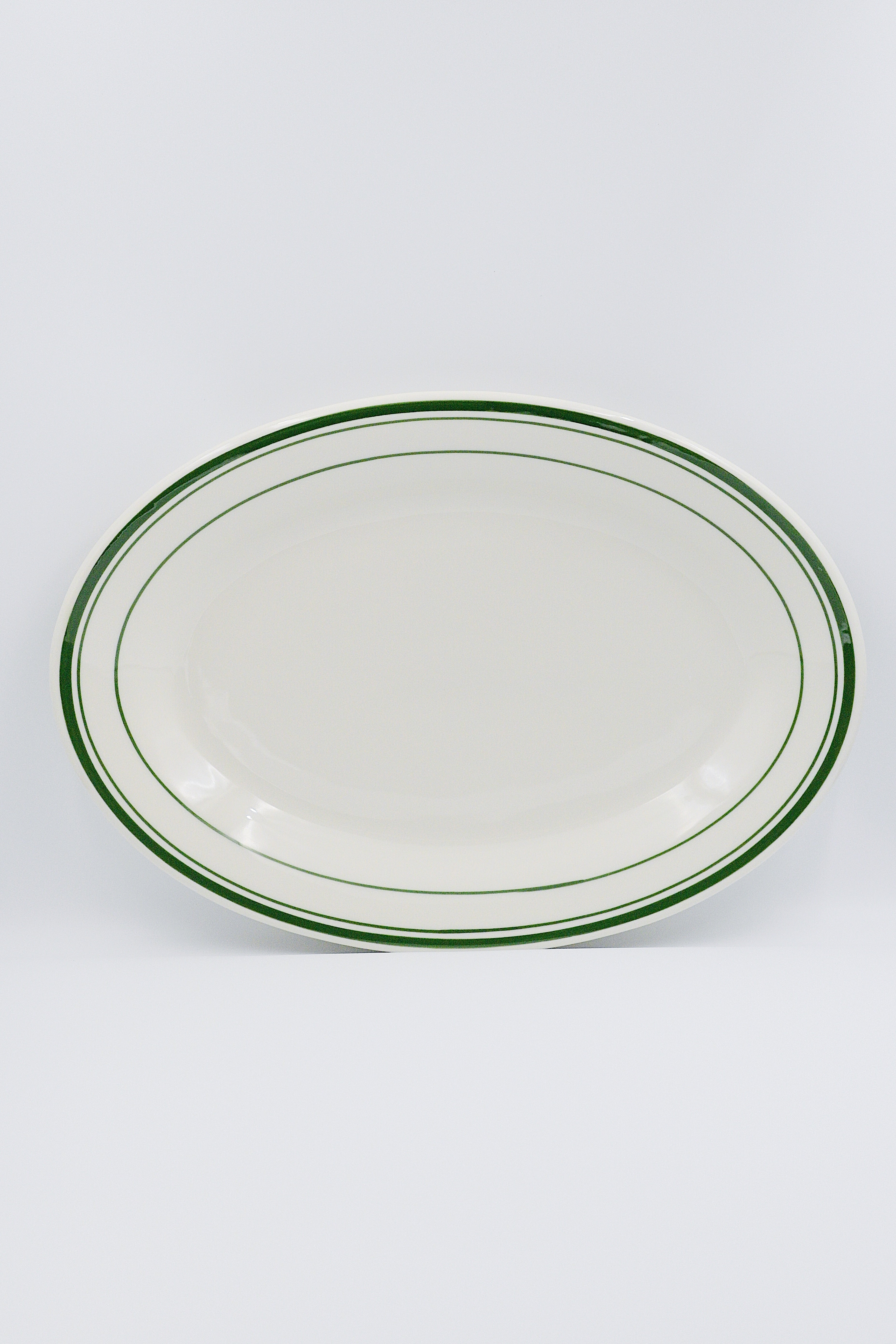 Tuxton Green Bay 10.5" Oval Plate