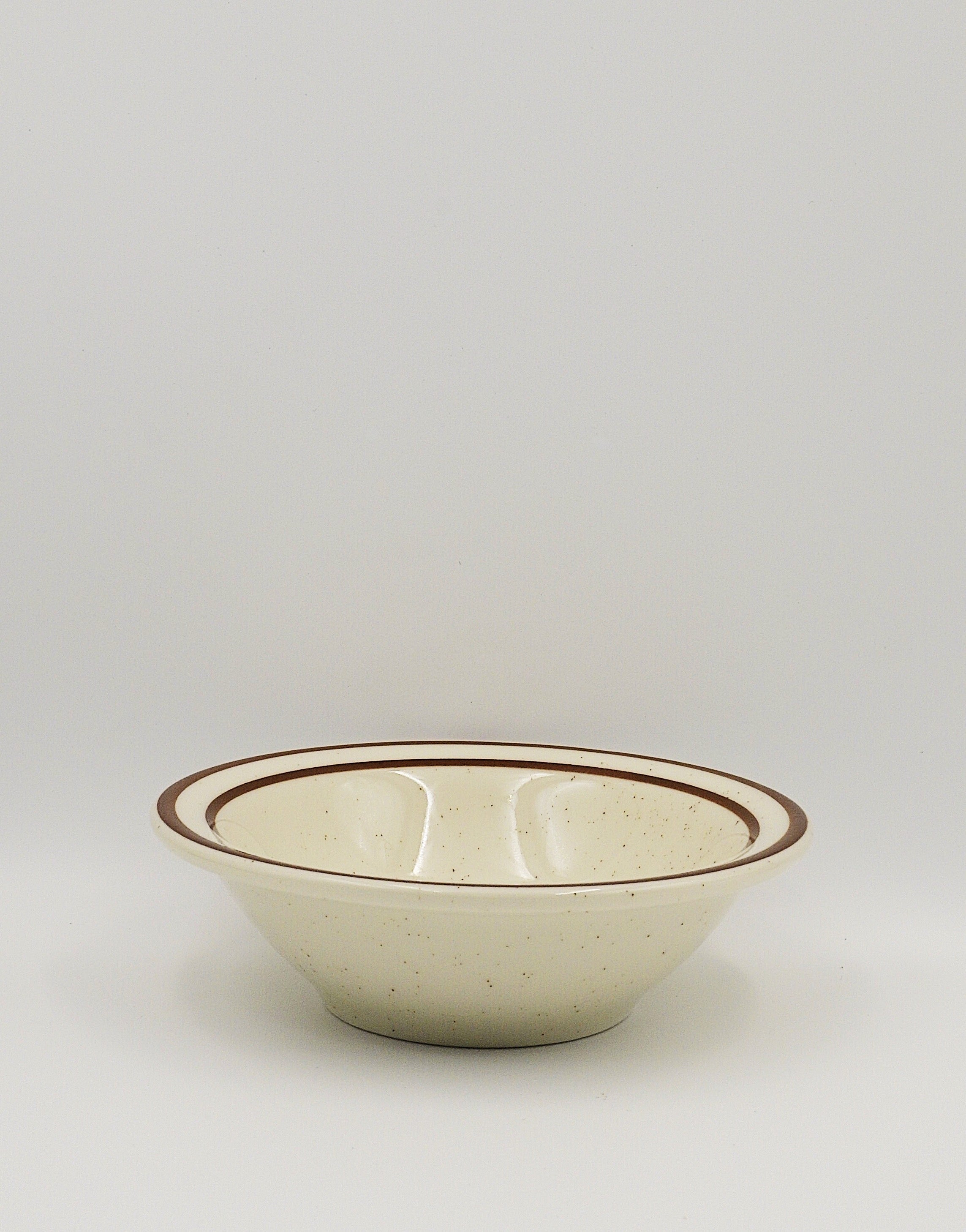 Tuxton Bahamas 4.6" Fruit Bowl